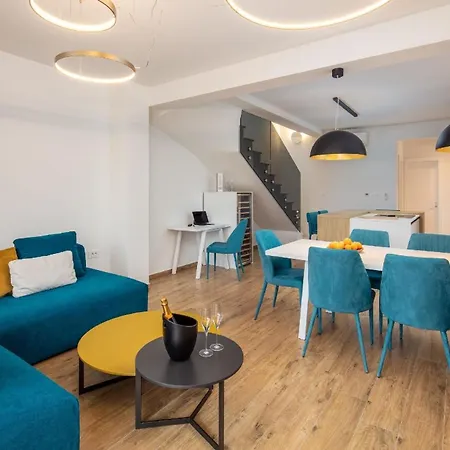 Ferienhaus Fur 7 Personen Und 1 Kind In Vodice-sria, Dalmatien Norddalmatien Holiday home Vodice