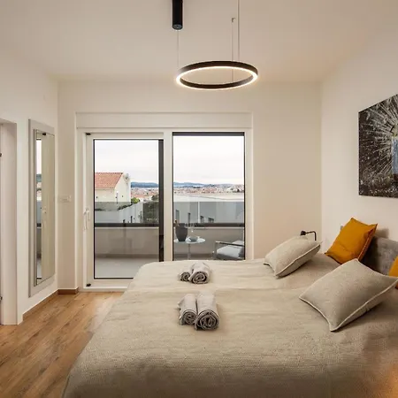 Ferienhaus Fur 7 Personen Und 1 Kind In Vodice-sria, Dalmatien Norddalmatien Holiday home Vodice